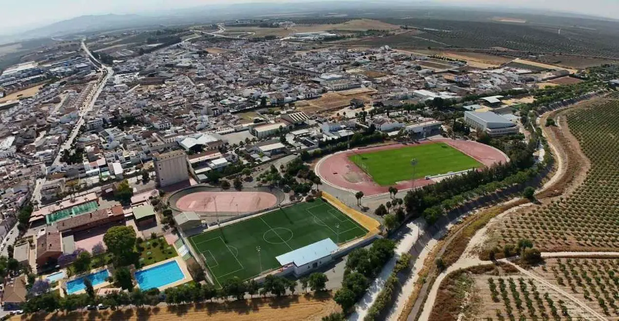 Vista panorámica del municipio de Herrera, mostrando el entorno urbano y territorial